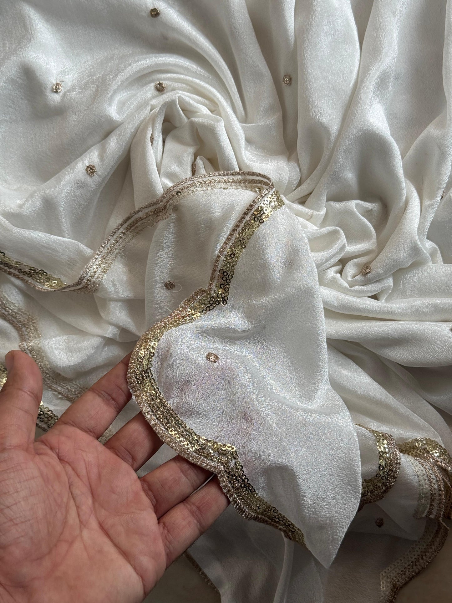 Chinon Scallop Dyeable Dupatta